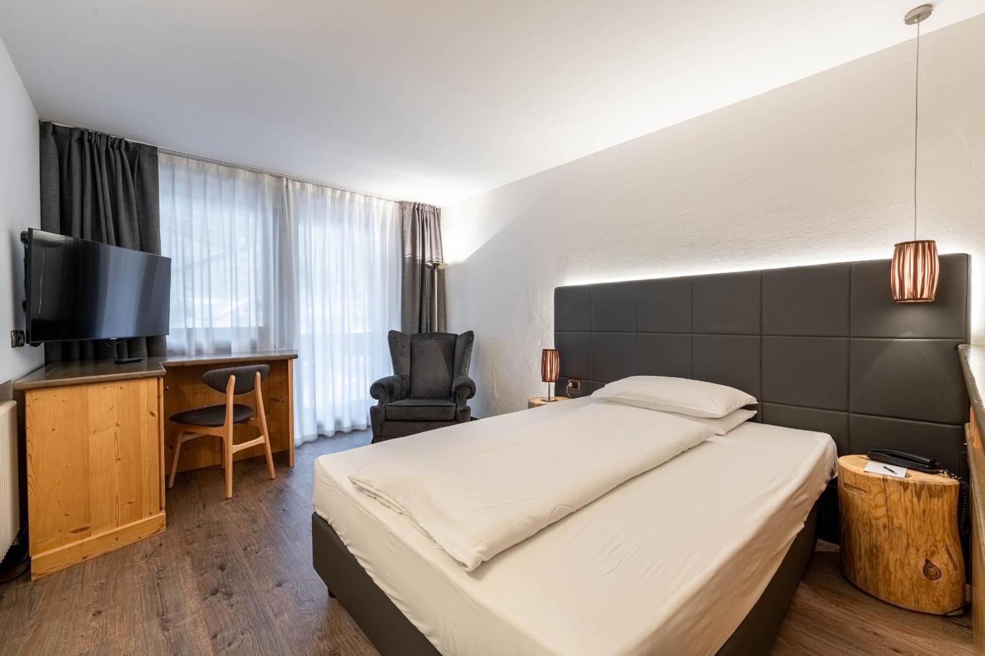 Croce Bianca Leisure & Spa Hotel Canazei Exterior photo
